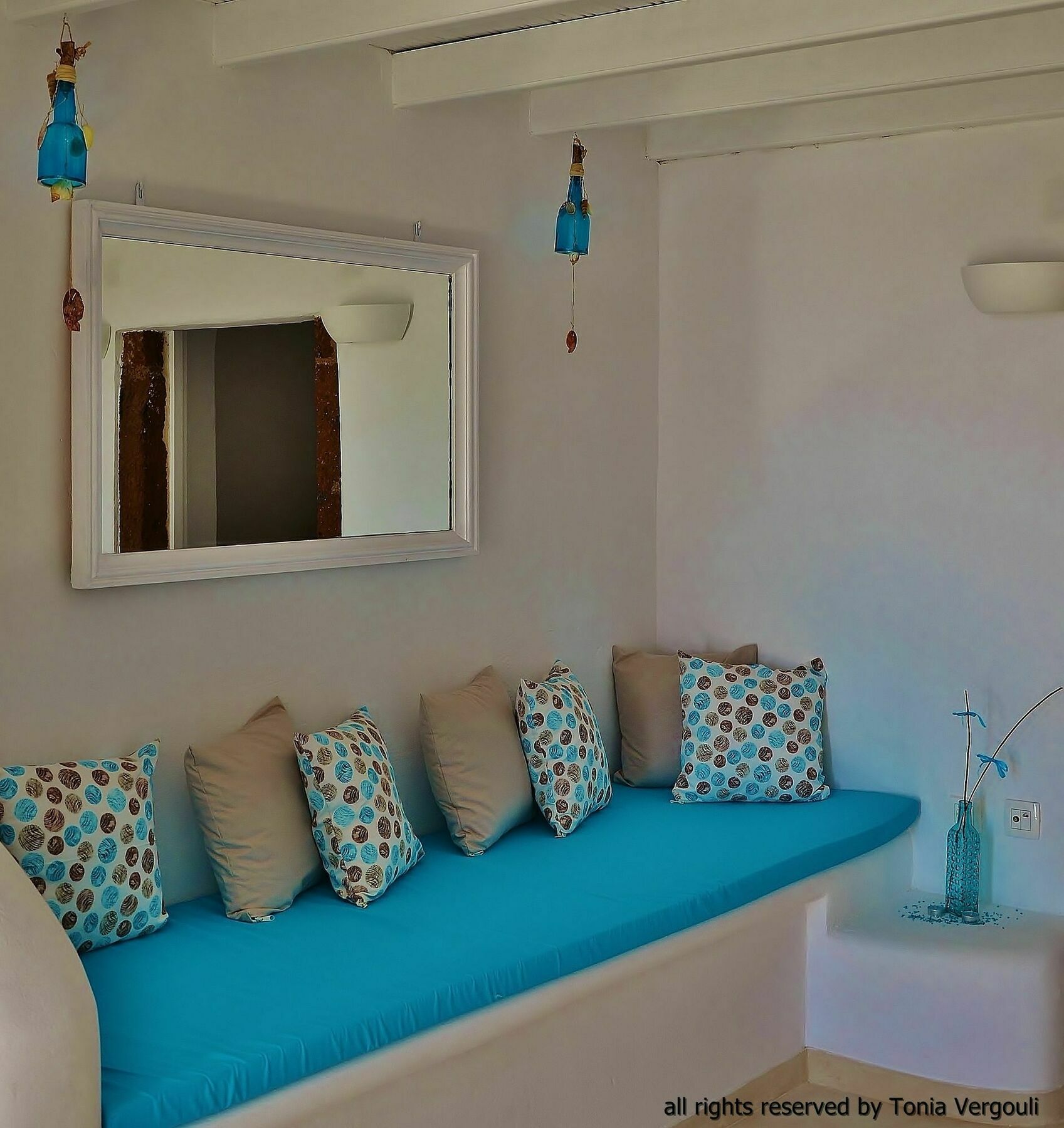 Fira White Residence Luaran gambar